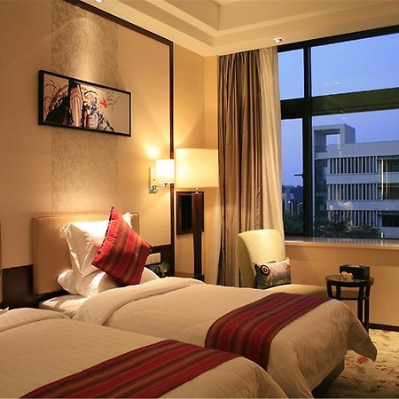 Southern Club Hotel Гуанчжоу Екстер'єр фото
